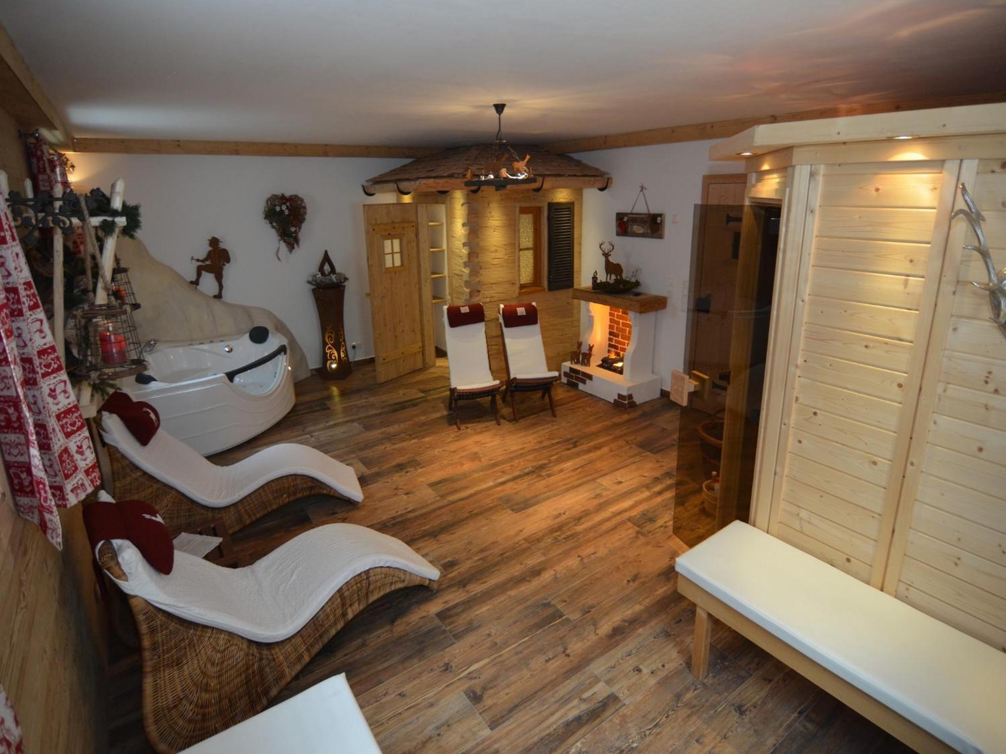 Alluring Holiday Home In Ubersee With Whirlpool Экстерьер фото
