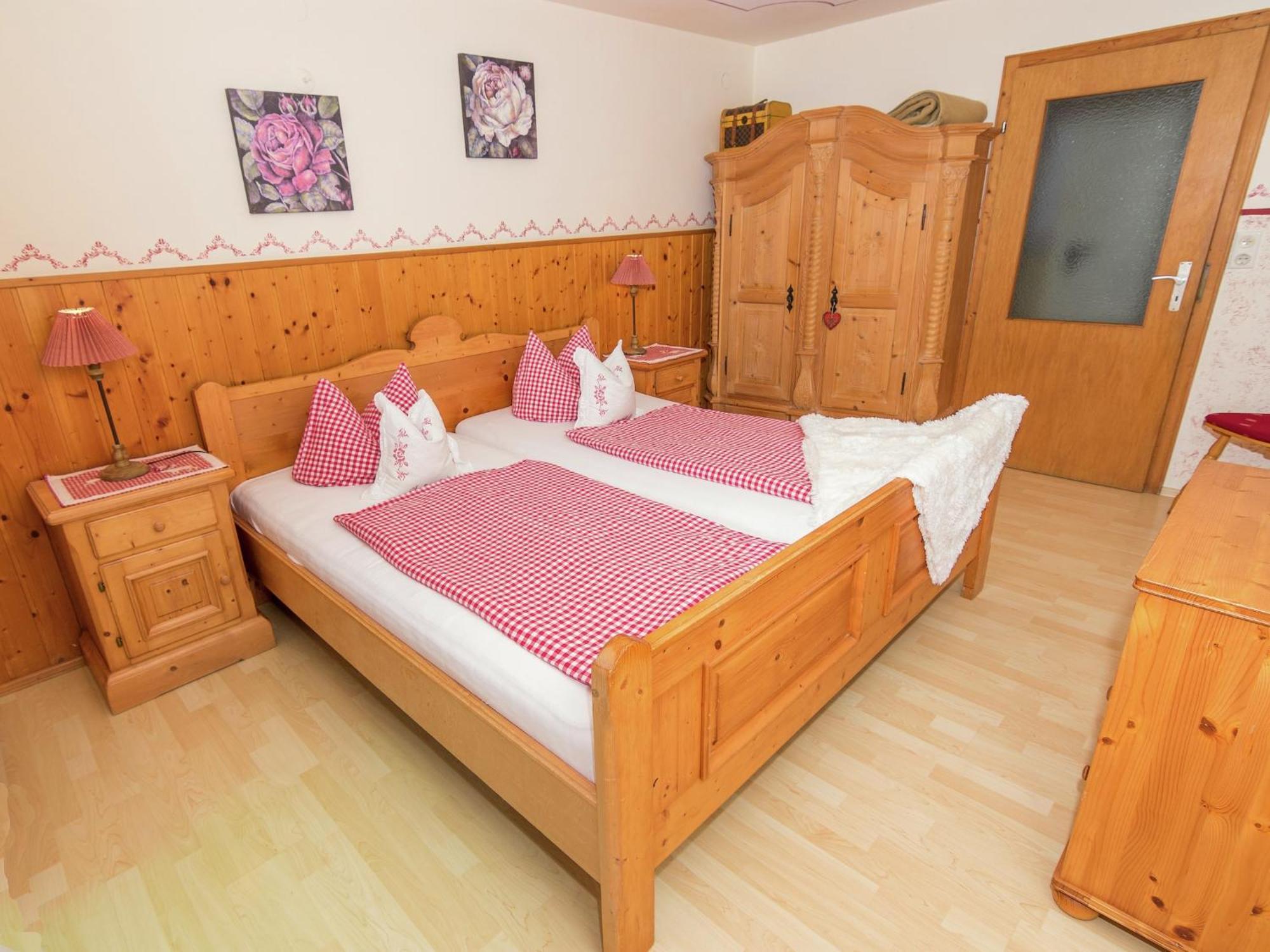 Alluring Holiday Home In Ubersee With Whirlpool Экстерьер фото
